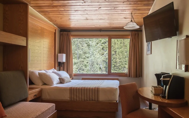 Sunshine Mountain Lodge