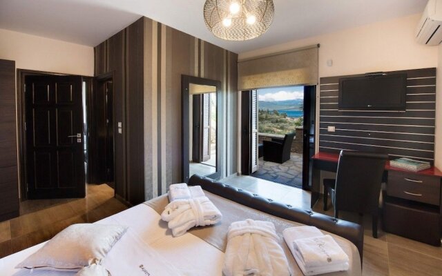 Luxurious Villa Kastro