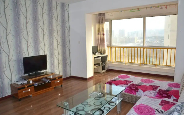 Lanzhou Longshang Mingzhu Apartment Three-bedroom suite