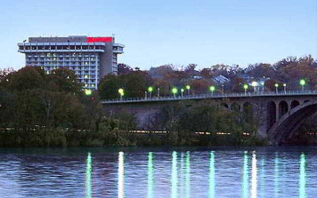 Key Bridge Marriott