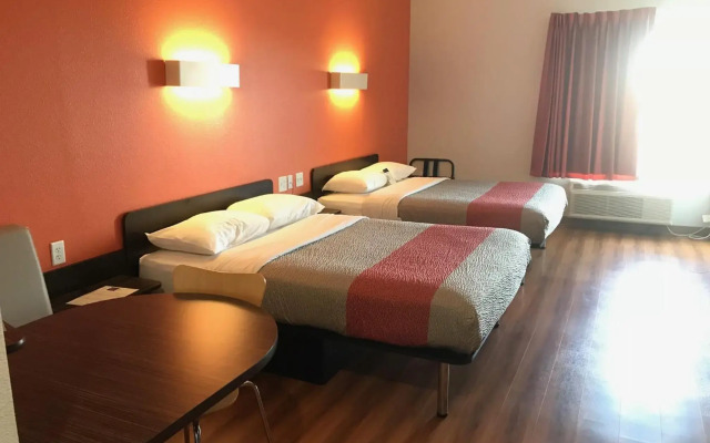 Motel 6 Midland, TX