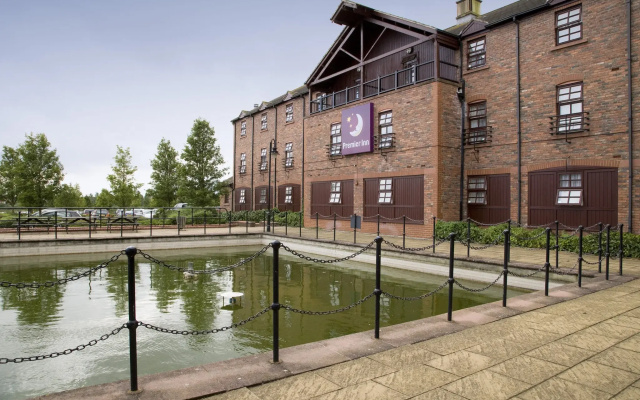 Premier Inn Milton Keynes Sw - Furzton Lake