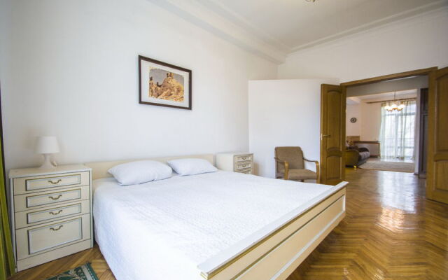 Apartaments na ul Leningradskaya 1