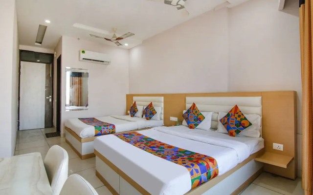 Fabhotel Skyla