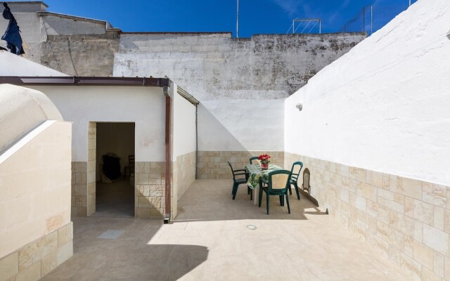 3232 Casa di Pino by Barbarhouse