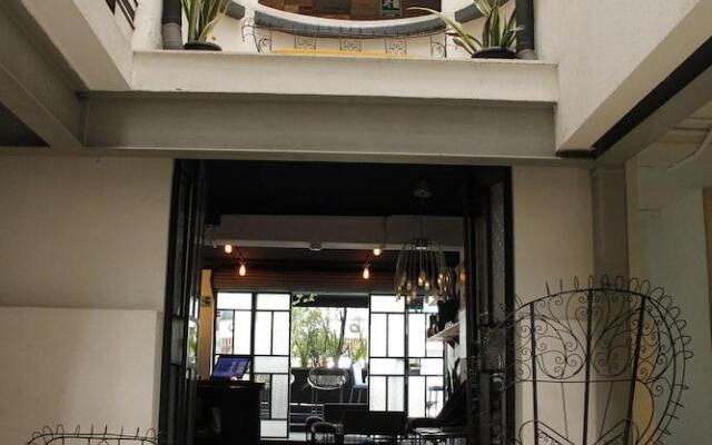 Stayinn Barefoot Condesa - Hostel