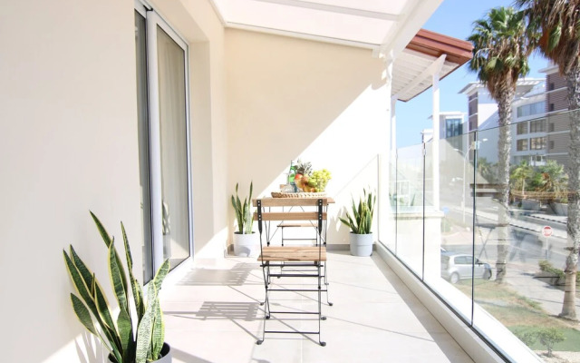 Phaedrus Living: Seaside Luxury Flat Limnaria 153