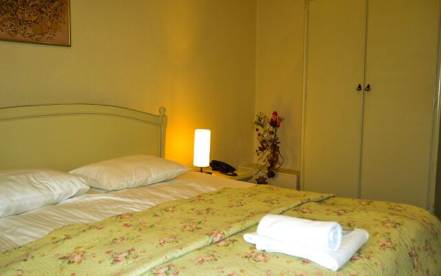 Madera Hotel