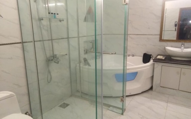 Shanze Hotel And Suites