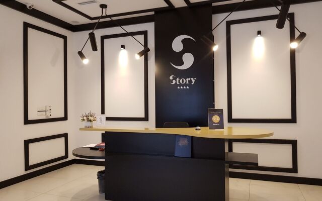 Hotel Story