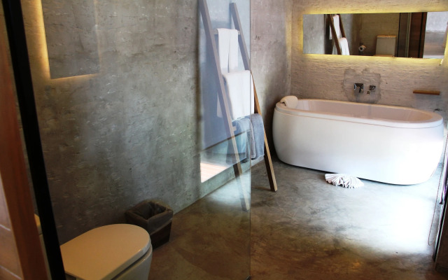 Sea Two Pool Villa Resort