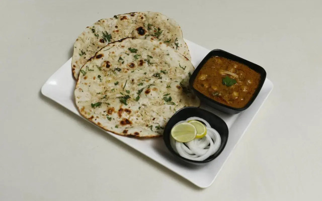 Spot On 70220 Hotel Kanha Inn