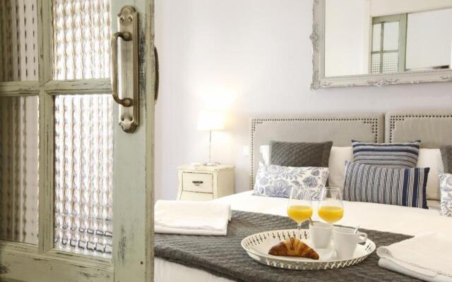 Reina Sofia Boutique - MADFlats Collection