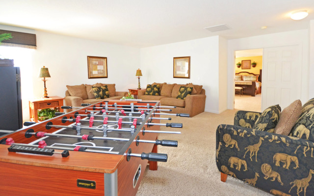 Pine Forest Chateau , Davenport, US