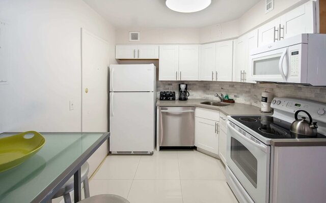 Oceanfront Alexander Apts by SV Rentals