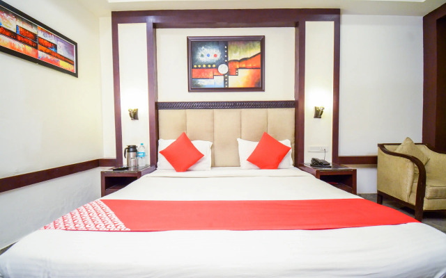 Hotel Amba International by OYO Rooms