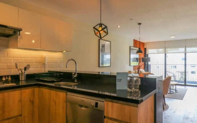 w Fascinating 1BR With Balcony in Miraflores