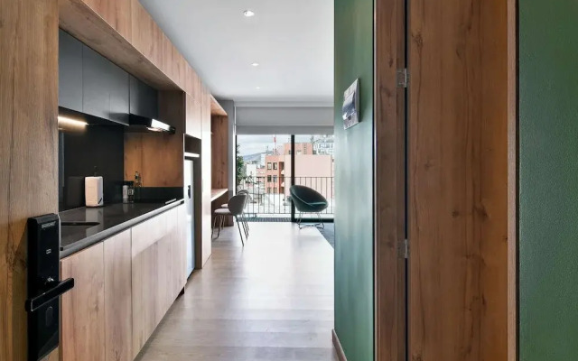 w Radiant Loft w Balcony in El Nogal
