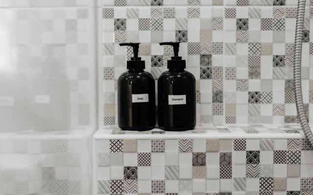 Glass House, Mountain View, Near Airport-City