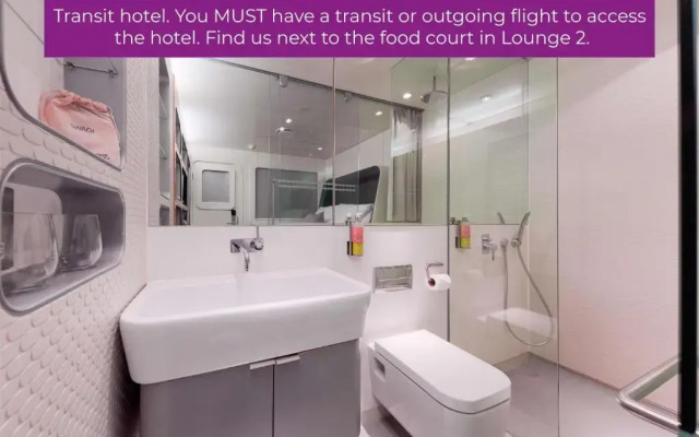 YOTELAIR Amsterdam Schiphol - Transit Hotel