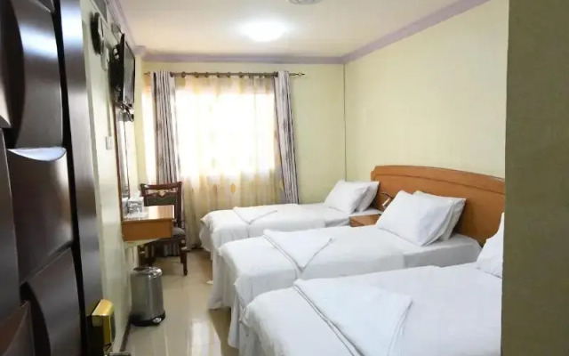 Maaeen Hotel