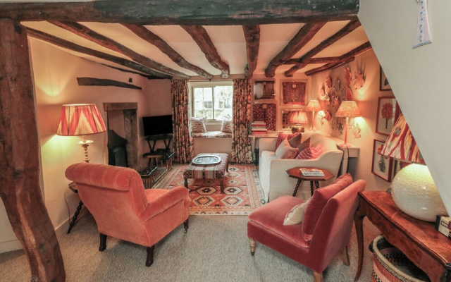 Holly Cottage