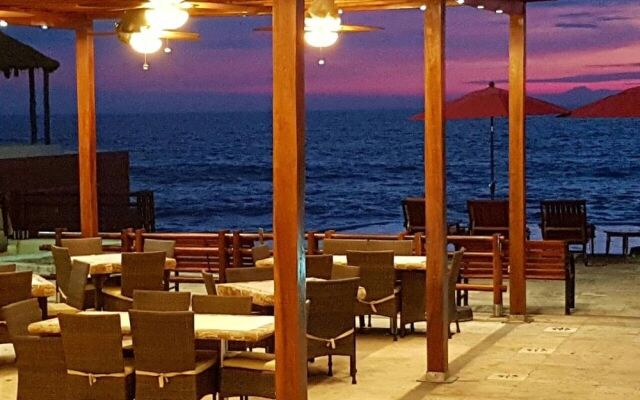 Zafiro Beach Boutique Resort