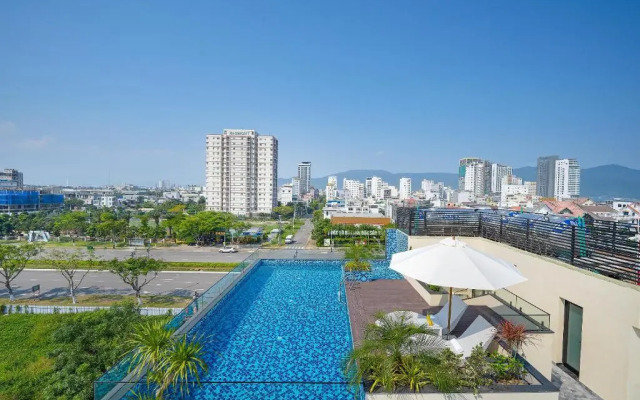M92 Boutique Da Nang Beach Hotel