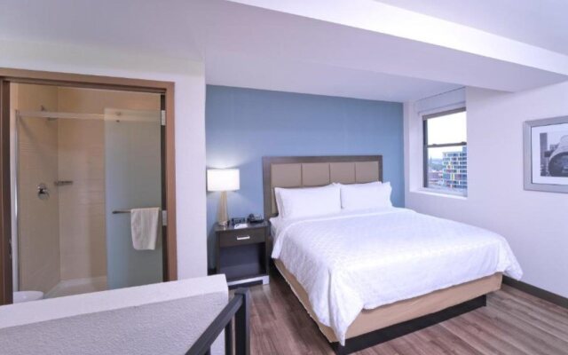 Candlewood Suites Baltimore - Inner Harbor, an IHG Hotel