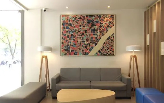 HanTing Hotel (Qiandao Lake Yintai Plaza)