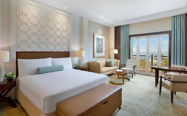 Queen Elizabeth 2 Hotel by Accor