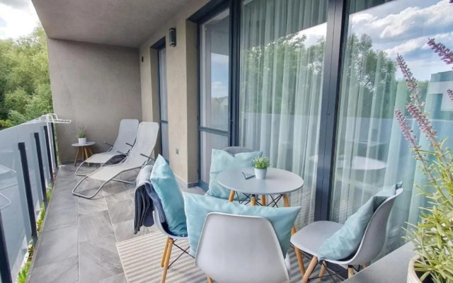 Marina Apartment by Dora