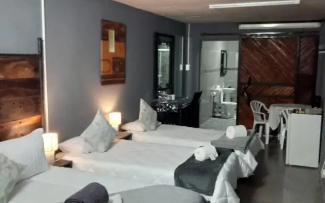 Ay Jay's Guesthouse