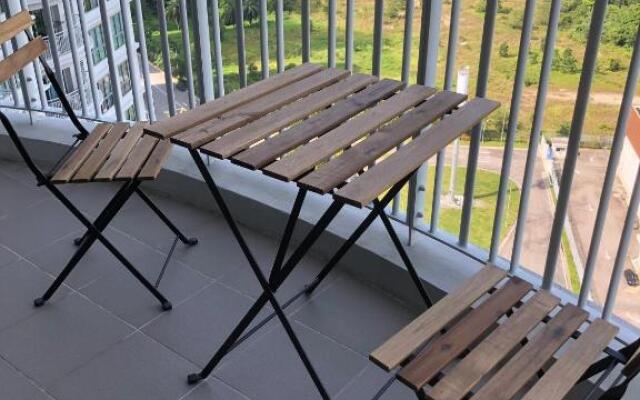 Teega Residence @ Cosy Seafront Living