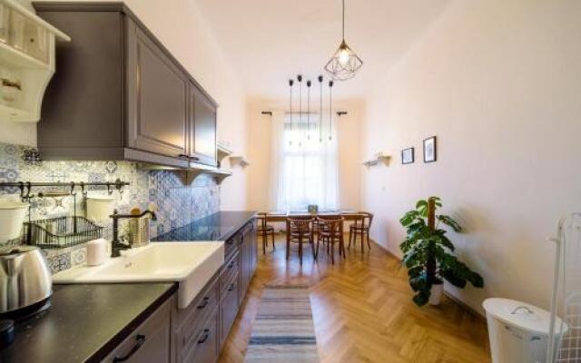 Harry Potter's apartment in Prague center