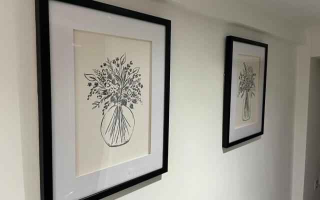 Balco Sherwood Studio (Adults Only)