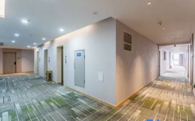 GreenTree Inn (Nanjing Hehai University Niushoushan Scenic Area)