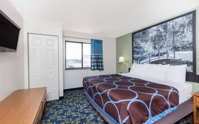 Super 8 by Wyndham Aberdeen MD