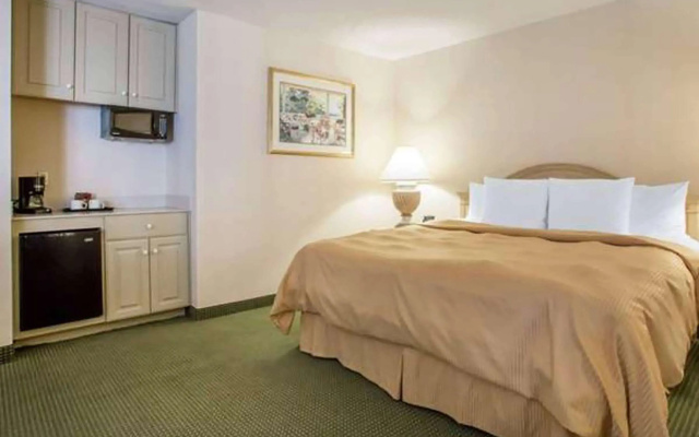 La Quinta Inn & Suites by Wyndham South Holland