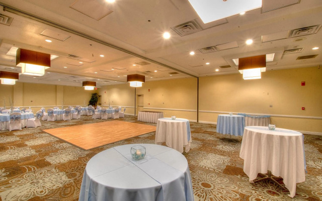 Holiday Inn Orlando East - UCF Area by IHG