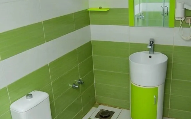 Plan B El Montazah Hotel