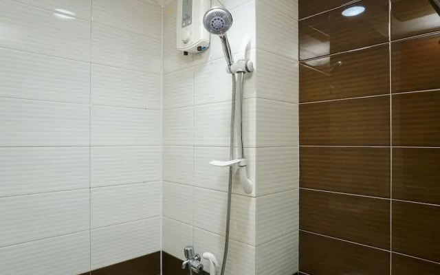 Cozy and Comfy Studio Margonda Residence 3 Apartment