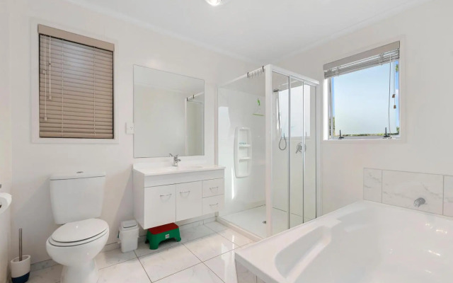 The Nautical Bach - Mangawhai Heads Holiday Home