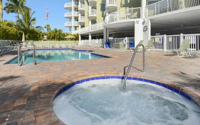 Crystal Palms 405