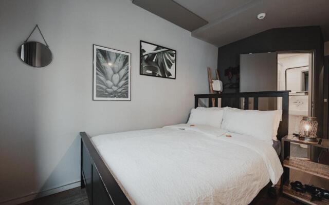 No8 Boutique Hotel - self check in