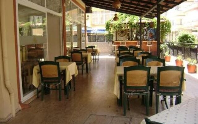 Ak Otel