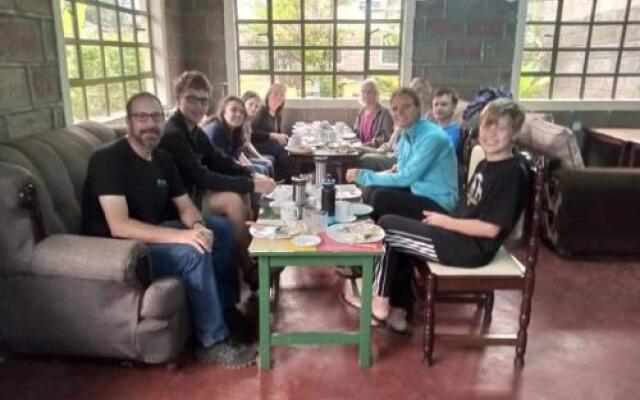 Homebase Gardens Hotel & Safaris