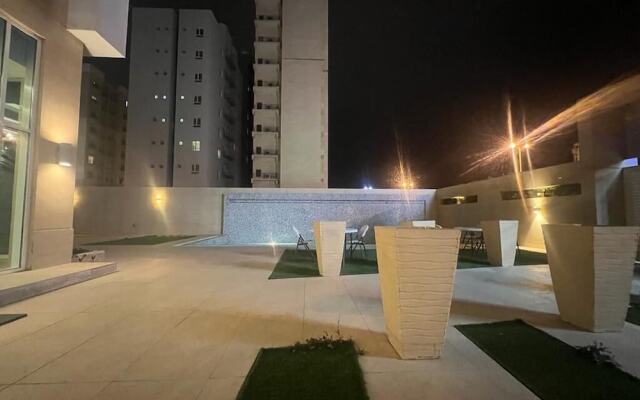 White luxury Suite hotel