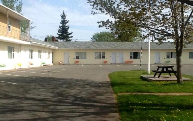 Baker's Lighthouse Motel