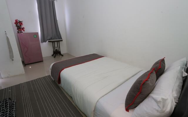 Collection O 93700 Aurora Rooms @ Urbantown Serpong